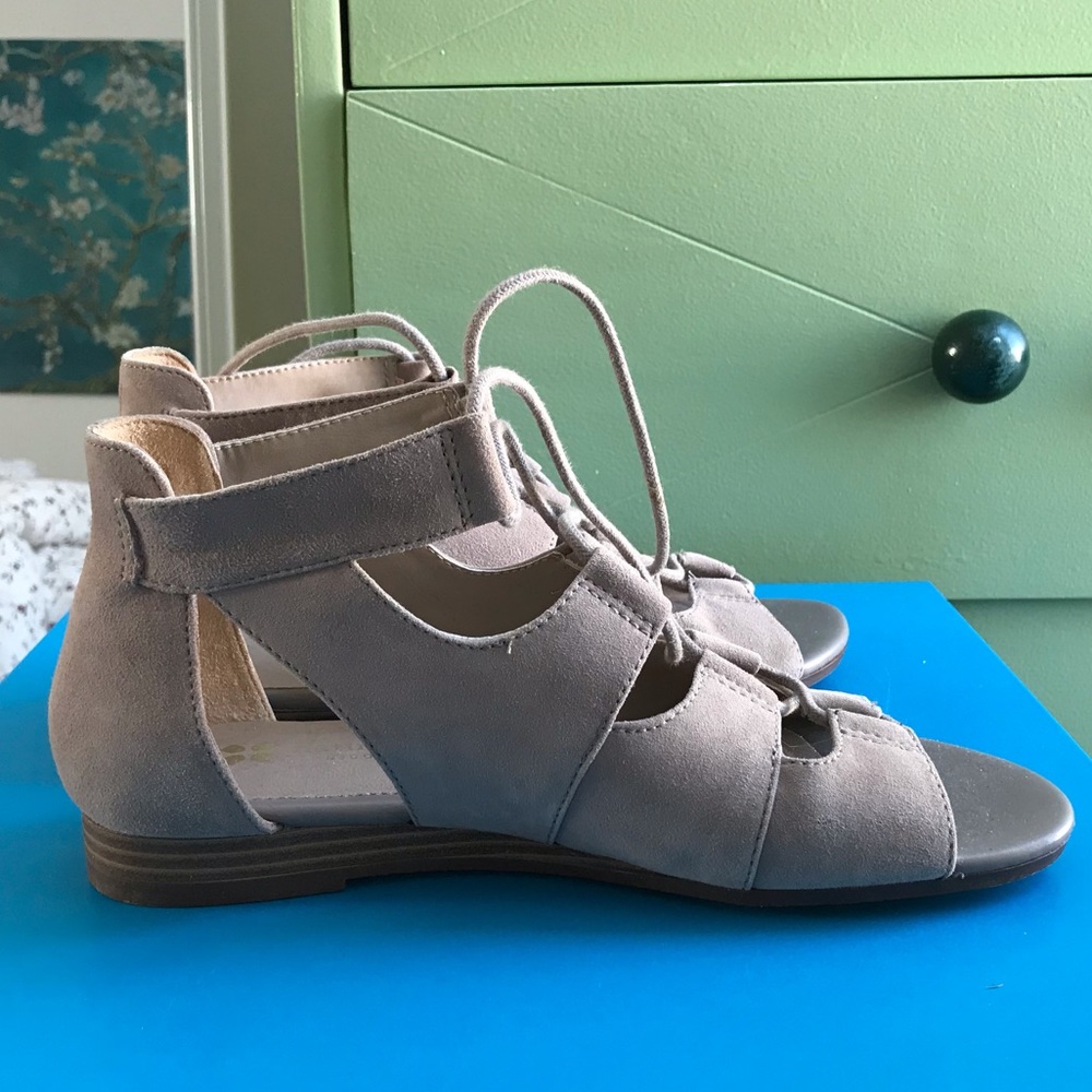 Naturalizer n5 Lace-up Suede Sandal